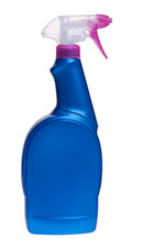 1791977-spray-detergent-bottle-040214-1623
